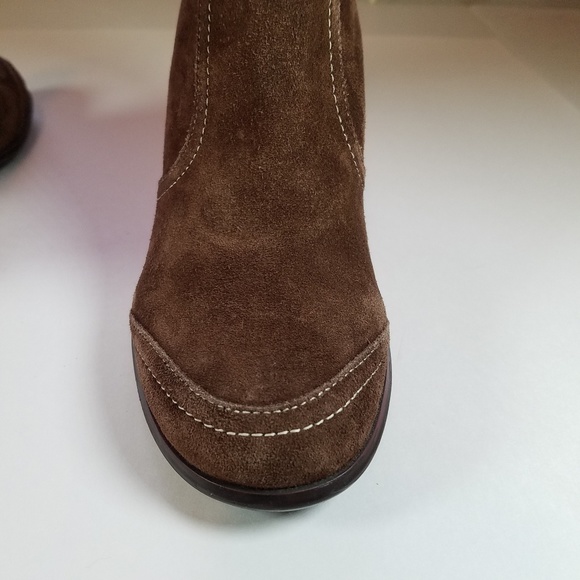 Nine West brown suede heeled booties. Sz 8. - Picture 8 of 8